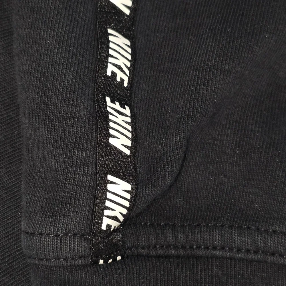 Nike Sportswear Optic Crewneck Top Womens Small Black NIKE Spell Out & Arm‎ Trim